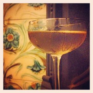 An Instagram of the Alberto cocktail submitted by n0tquitethere that contains London Dry Gin, Cocchi Americano, Amontillado Sherry, Curaçao Triple Sec and Orange