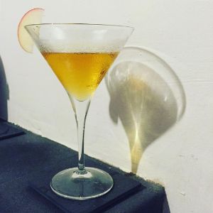 An Instagram of the Apple Manhatten cocktail submitted by n0tquitethere that contains Bourbon, Berentzen ApfelKorn and Apple