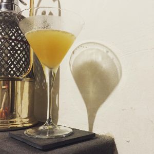 An Instagram of the Artists Special Cocktail cocktail submitted by n0tquitethere that contains Blended Scotch, Amontillado Sherry, Gooseberry Syrup and Lemon