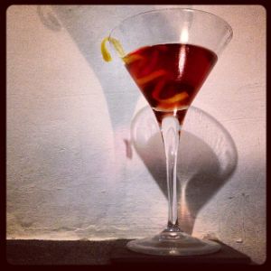 An Instagram of the Boulvardier cocktail submitted by n0tquitethere that contains Rye Whiskey, Turin Bitters, Sweet Vermouth and Lemon