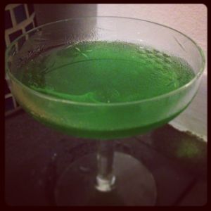 An Instagram of the Button Hook cocktail submitted by n0tquitethere that contains Crème de Menthe, Apricot Brandy, Absinthe and Brandy