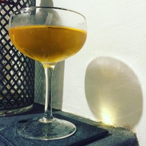 An Instagram of the Royalist cocktail submitted by n0tquitethere that contains Dry Vermouth, Bourbon, Benedictine DOM and Peach Bitters